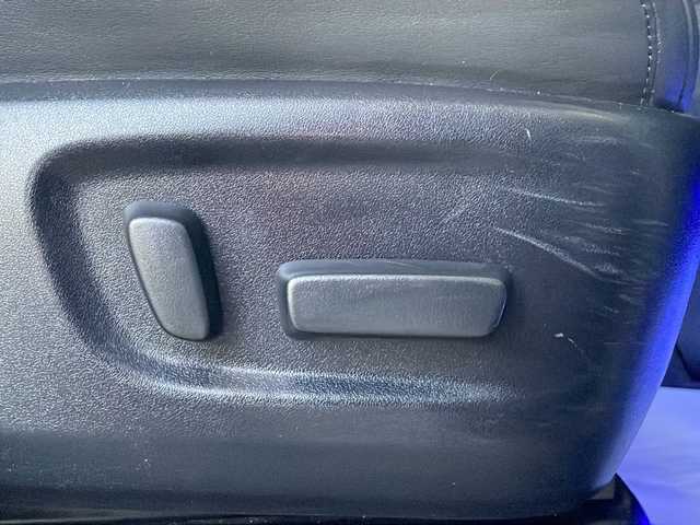 トヨタ ヴェルファイア ハイブリット ZR Gエディション 福島県 2015(平27)年 9.8万km ホワイトパールクリスタルシャイン １オーナー　純正ＳＤナビ(フルセグTV/BT/CD/DVD/AM/FM) バックカメラ　前方ドラレコ　クルコン　レザーシート　シートヒーター　パワーシート　フリップダウンモニター　キャプテンシート　オットマン　両側パワースライドドア　純正１７インチＡＷ　パワーバックドア スマートキー スペアキー 保証書 取扱説明書