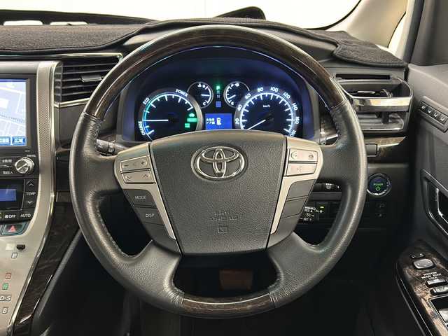 トヨタ アルファードハイブリット SR Cパッケージ 道央・札幌 2013(平25)年 5.8万km ゴールドパールクリスタルシャイン /4WD//純正メモリナビ//純正ワンセグテレビ//バックカメラ//フリップダウンモニター//クルーズコントロール//サンルーフ//ドアバイザー//プッシュスタート//両側パワースライドドア//パワーバックドア//ETC//フォグランプ//nanoe