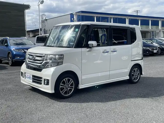 ホンダ Ｎ ＢＯＸ カスタム G Lパッケージ 山形県 2015(平27)年 9.6万km プレミアムホワイトパールⅡ (株)IDOMが運営する【じしゃロン山形店】の自社ローン専用車両になります。/こちらは現金またはオートローンご利用時の価格です。/自社ローンご希望の方は別途その旨お申付け下さい。/Gathersナビ/【ワンセグ/CD/FM/AM/Bluetooth】/片側パワースライドドア/バックカメラ/ステアリングスイッチ/AUTOミラー/ウィンカーミラー/フォグランプ/後席サンシェード/背面テーブル/スマートキー/プッシュスタート/ディスチャージヘッドライト