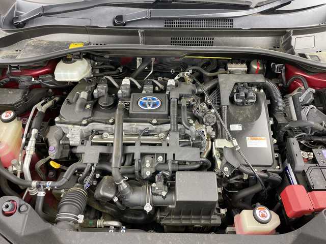 トヨタ Ｃ－ＨＲ G 愛知県 2017(平29)年 6.9万km センシュアルレッドマイカ 禁煙車/純正7インチナビ/（CD/DVD/Bluetooth/フルセグTV/SD)/バックカメラ/トヨタセーフティセンス/・プリクラッシュセーフティ/・レーンディパーチャーアラート/・オートマチックハイビーム/・レーダークルーズコントロール/・ブラインドスポットモニター/・ふらつき警報機能/ETC/ハーフレザーシート/シートヒーター/純正18インチアルミホイール/スマートキー/スペアキー1本/プッシュスタート/LEDヘッドライト/フロントフォグランプ/オートライト/純正フロアマット/横滑り防止装置/電動格納ミラー/ステアリングスイッチ/ドアバイザー