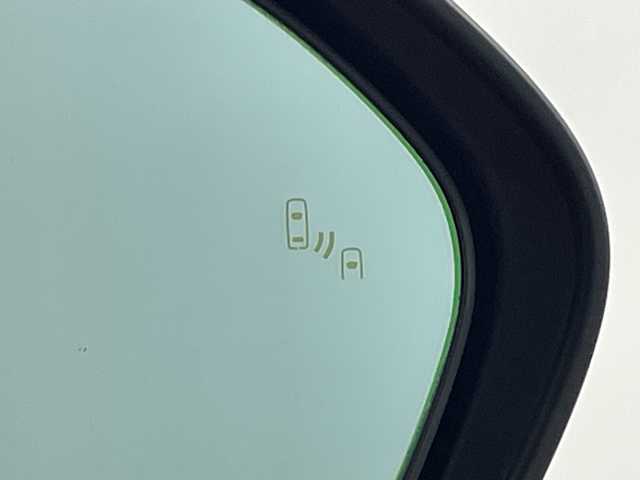 トヨタ Ｃ－ＨＲ G 愛知県 2017(平29)年 6.9万km センシュアルレッドマイカ 禁煙車/純正7インチナビ/（CD/DVD/Bluetooth/フルセグTV/SD)/バックカメラ/トヨタセーフティセンス/・プリクラッシュセーフティ/・レーンディパーチャーアラート/・オートマチックハイビーム/・レーダークルーズコントロール/・ブラインドスポットモニター/・ふらつき警報機能/ETC/ハーフレザーシート/シートヒーター/純正18インチアルミホイール/スマートキー/スペアキー1本/プッシュスタート/LEDヘッドライト/フロントフォグランプ/オートライト/純正フロアマット/横滑り防止装置/電動格納ミラー/ステアリングスイッチ/ドアバイザー