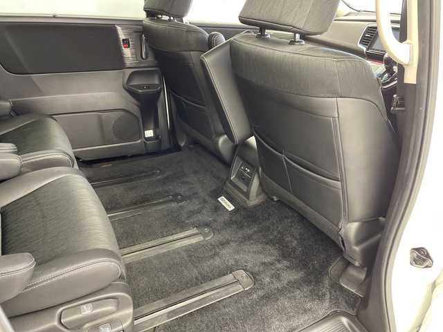 ホンダ オデッセイ ハイブリッド アブソルートセンシングEXパック 岐阜県 2016(平28)年 5.2万km ホワイトオーキッドパール 純正フリップダウンモニター/純正SDナビ/CD/DVD/SD/フルセグ/バックカメラ/ドライブレコーダー/ETC/ホンダセンシング/・衝突軽減ブレーキ/・車線維持支援システム/・アダプティブクルーズコントロール/ブラインドスポットモニター/両側パワースライドドア/オットマン/革巻きステアリング/ステアリングリモコン/LEDオートライト/純正フロアマット/ドアバイザー/プッシュスタート/純正17インチAW/スマートキー