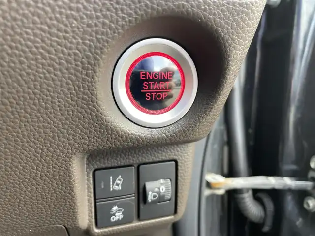 ホンダ Ｎ ＢＯＸ L 富山県 2021(令3)年 5.3万km クリスタルブラックパール 純正ナビ／/フルセグＴＶ／/Ｂｌｕｅｔｏｏｔｈ／/ＤＶＤ再生／/パワースライドドア／/ビルトインＥＴＣ／/コーナーセンサー／/レーダークルーズコントロール／/レーンキープアシスト／/シートヒーター／/ＬＥＤオートライト