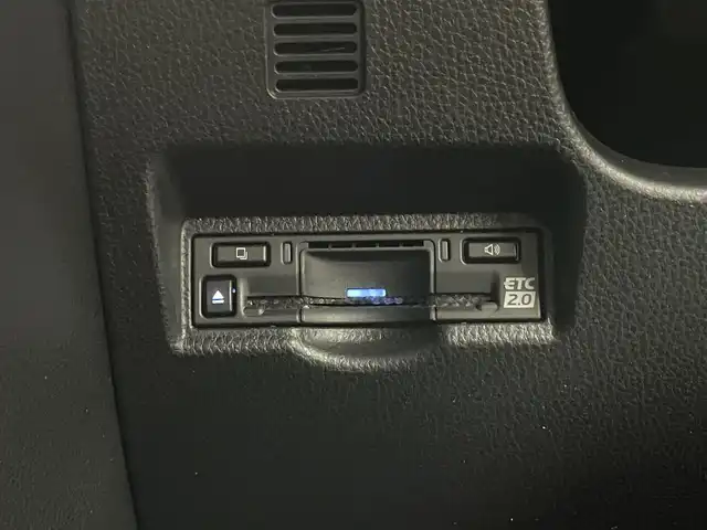 トヨタ ヴォクシー S－Z 埼玉県 2022(令4)年 1.1万km スパークリングブラックパールクリスタルシャイン 純正１０．５インチナビ　パノラミックビューモニター　ＢＳＭ　ＤＶＤ再生　ユニバーサルステップ　ビルトインＥＴＣ２．０　セーフティセンス　レーダークルーズコントロール　シートヒーター　ＬＥＤライト　ＴＶ