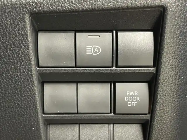 トヨタ ヴォクシー S－Z 埼玉県 2022(令4)年 1.1万km スパークリングブラックパールクリスタルシャイン 純正１０．５インチナビ　パノラミックビューモニター　ＢＳＭ　ＤＶＤ再生　ユニバーサルステップ　ビルトインＥＴＣ２．０　セーフティセンス　レーダークルーズコントロール　シートヒーター　ＬＥＤライト　ＴＶ