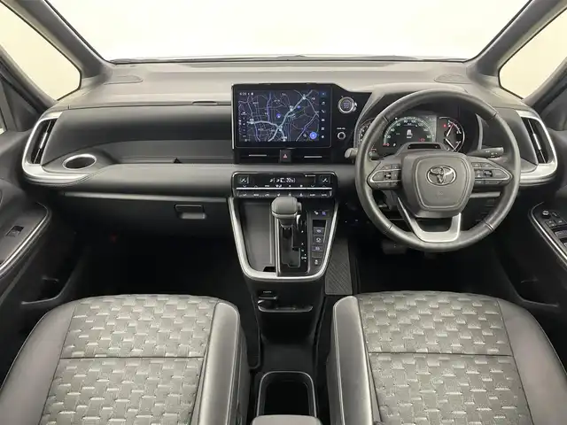 トヨタ ヴォクシー S－Z 埼玉県 2022(令4)年 1.1万km スパークリングブラックパールクリスタルシャイン 純正１０．５インチナビ　パノラミックビューモニター　ＢＳＭ　ＤＶＤ再生　ユニバーサルステップ　ビルトインＥＴＣ２．０　セーフティセンス　レーダークルーズコントロール　シートヒーター　ＬＥＤライト　ＴＶ