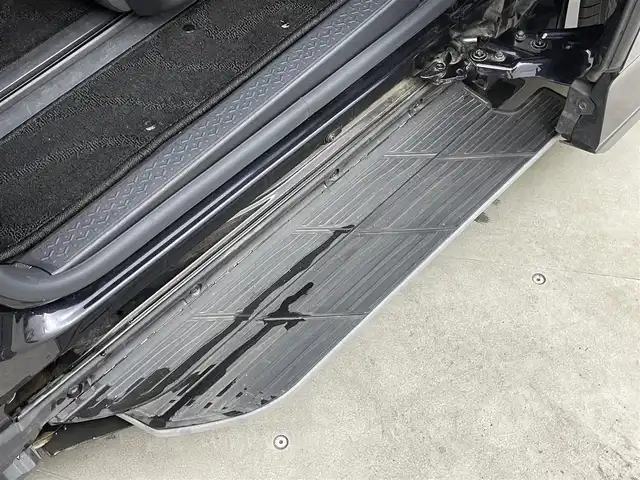 トヨタ ヴォクシー S－Z 埼玉県 2022(令4)年 1.1万km スパークリングブラックパールクリスタルシャイン 純正１０．５インチナビ　パノラミックビューモニター　ＢＳＭ　ＤＶＤ再生　ユニバーサルステップ　ビルトインＥＴＣ２．０　セーフティセンス　レーダークルーズコントロール　シートヒーター　ＬＥＤライト　ＴＶ