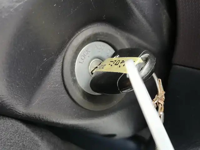 三菱 パジェロ ミニ エクシード 茨城県 2010(平22)年 5万km クールシルバーM/ラズベリーレッドP 純正チューナー/【ラジオ・CD・USB・AUX】/ルーフレール/ETC/４WD/ハロゲンライト/Fフォグ/ヘッドライトレベライザー/電格ミラー/純正フロアマット/純正アルミホイール/ドアバイザー/背面タイヤ