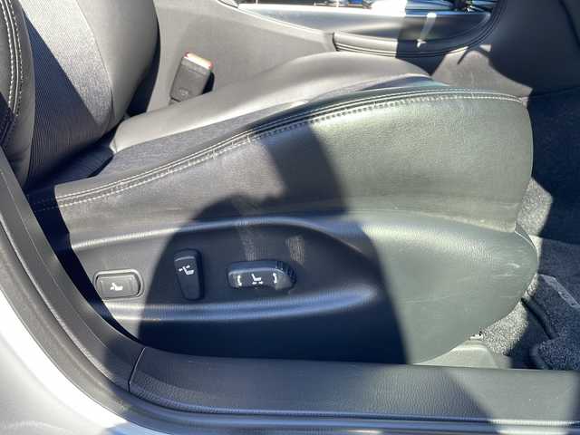 日産 フーガ 370GT タイプS 島根県 2012(平24)年 7.1万km ブリリアントシルバー メーカーナビゲーション/フルセグ BT CD DVD/クルーズコントロール/パドルシフト/バックカメラ/D/N席パワーシート/ビルトインETC/HIDヘッドライト/AUTOライト/フォグライト/ハーフレザーシート(合皮)/革巻きステアリング/ステアリングリモコン/ISOFIX/純正20インチアルミホイール