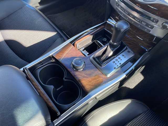 日産 フーガ 370GT タイプS 島根県 2012(平24)年 7.1万km ブリリアントシルバー メーカーナビゲーション/フルセグ BT CD DVD/クルーズコントロール/パドルシフト/バックカメラ/D/N席パワーシート/ビルトインETC/HIDヘッドライト/AUTOライト/フォグライト/ハーフレザーシート(合皮)/革巻きステアリング/ステアリングリモコン/ISOFIX/純正20インチアルミホイール