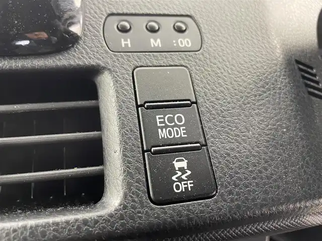 トヨタ ヴォクシー ZS 煌Ⅱ 富山県 2020(令2)年 3.8万km ブラック 純正ナビ【NSZT-W68T】/（AM/FM/CD/DVD/USB/SD/BT）/フルセグTV/バックカメラ/両側パワースライドドア/プリクラッシュセーフティ/クルーズコントロール/レーンディパーチャーアラート/オートマチックハイビーム/LEDヘッドライト/クリアランスソナー/社外１９インチAW/スマートキー×２/プッシュスタート/ドライブレコーダー前後/ビルトインETC/社外フロアマット/取扱説明書/保証書