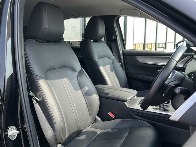 マツダ ＣＸ－６０ XD Lパッケージ 岐阜県 2023(令5)年 1万km ジェットブラックマイカ i-ACTIVSENSE/・衝突軽減ブレーキ/・前後側方接近車両検知/・車線逸脱警報システム/・ブラインドスポットモニター/・ディスタンススピードアラート/・レーンキープアシストシステム/・前後AT誤発進抑制制御/・交通標識認識システム/・速度標識警報/・脇見・眠気警報/・ヘッドアップディスプレイ/純正メーカーナビ/・AppleCarPlay/AndroidAuto/・Bluetooth/・USB/HDMI/・FM/AM/パノラミックビューモニター/ブラックレザーシート/前席シートヒーター/前席パワーシート/シートメモリー/革巻きステアリング/ステアリングスイッチ/パドルシフト/ステアリングヒーター/電子パーキング/ブレーキオートホールド/LEDヘッドライト/オートライト/オートマチックハイビーム/パワーバックドア/プッシュスタート/スマートキー/純正20インチAW/純正フロアマット/ドアバイザー/i-stop/電動格納ウィンカーミラー/横滑り防止機能