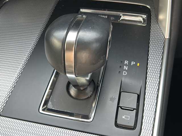 マツダ ＣＸ－６０ XD Lパッケージ 岐阜県 2023(令5)年 1万km ジェットブラックマイカ i-ACTIVSENSE/・衝突軽減ブレーキ/・前後側方接近車両検知/・車線逸脱警報システム/・ブラインドスポットモニター/・ディスタンススピードアラート/・レーンキープアシストシステム/・前後AT誤発進抑制制御/・交通標識認識システム/・速度標識警報/・脇見・眠気警報/・ヘッドアップディスプレイ/純正メーカーナビ/・AppleCarPlay/AndroidAuto/・Bluetooth/・USB/HDMI/・FM/AM/パノラミックビューモニター/ブラックレザーシート/前席シートヒーター/前席パワーシート/シートメモリー/革巻きステアリング/ステアリングスイッチ/パドルシフト/ステアリングヒーター/電子パーキング/ブレーキオートホールド/LEDヘッドライト/オートライト/オートマチックハイビーム/パワーバックドア/プッシュスタート/スマートキー/純正20インチAW/純正フロアマット/ドアバイザー/i-stop/電動格納ウィンカーミラー/横滑り防止機能
