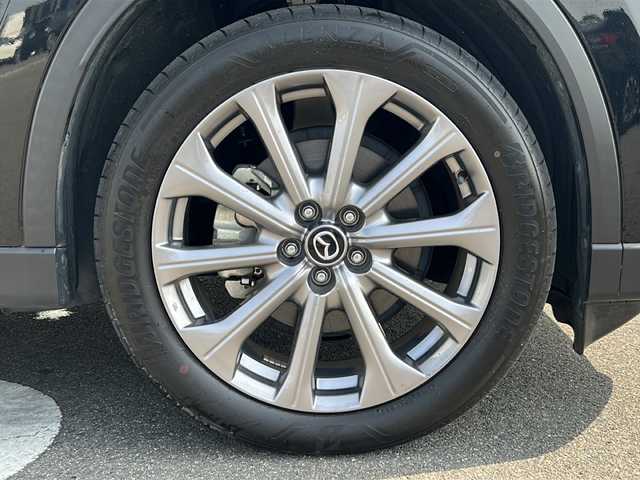 マツダ ＣＸ－６０ XD Lパッケージ 岐阜県 2023(令5)年 1万km ジェットブラックマイカ i-ACTIVSENSE/・衝突軽減ブレーキ/・前後側方接近車両検知/・車線逸脱警報システム/・ブラインドスポットモニター/・ディスタンススピードアラート/・レーンキープアシストシステム/・前後AT誤発進抑制制御/・交通標識認識システム/・速度標識警報/・脇見・眠気警報/・ヘッドアップディスプレイ/純正メーカーナビ/・AppleCarPlay/AndroidAuto/・Bluetooth/・USB/HDMI/・FM/AM/パノラミックビューモニター/ブラックレザーシート/前席シートヒーター/前席パワーシート/シートメモリー/革巻きステアリング/ステアリングスイッチ/パドルシフト/ステアリングヒーター/電子パーキング/ブレーキオートホールド/LEDヘッドライト/オートライト/オートマチックハイビーム/パワーバックドア/プッシュスタート/スマートキー/純正20インチAW/純正フロアマット/ドアバイザー/i-stop/電動格納ウィンカーミラー/横滑り防止機能