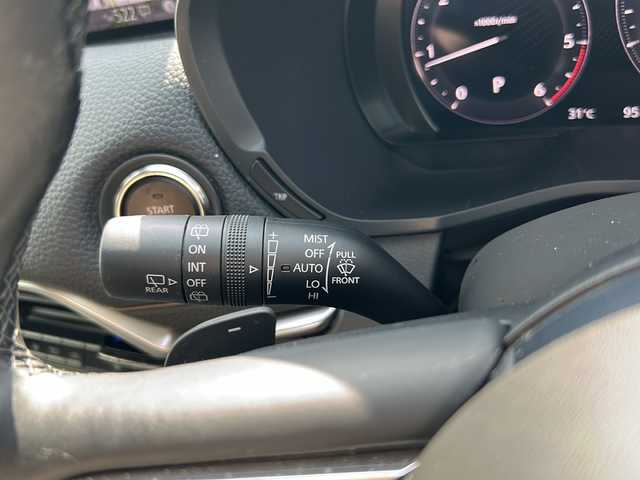 マツダ ＣＸ－６０ XD Lパッケージ 岐阜県 2023(令5)年 1万km ジェットブラックマイカ i-ACTIVSENSE/・衝突軽減ブレーキ/・前後側方接近車両検知/・車線逸脱警報システム/・ブラインドスポットモニター/・ディスタンススピードアラート/・レーンキープアシストシステム/・前後AT誤発進抑制制御/・交通標識認識システム/・速度標識警報/・脇見・眠気警報/・ヘッドアップディスプレイ/純正メーカーナビ/・AppleCarPlay/AndroidAuto/・Bluetooth/・USB/HDMI/・FM/AM/パノラミックビューモニター/ブラックレザーシート/前席シートヒーター/前席パワーシート/シートメモリー/革巻きステアリング/ステアリングスイッチ/パドルシフト/ステアリングヒーター/電子パーキング/ブレーキオートホールド/LEDヘッドライト/オートライト/オートマチックハイビーム/パワーバックドア/プッシュスタート/スマートキー/純正20インチAW/純正フロアマット/ドアバイザー/i-stop/電動格納ウィンカーミラー/横滑り防止機能
