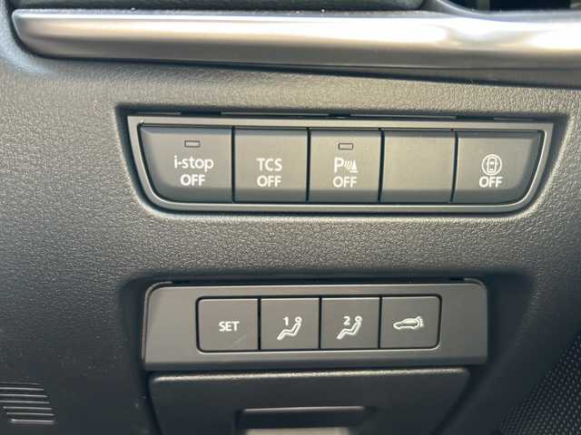 マツダ ＣＸ－６０ XD Lパッケージ 岐阜県 2023(令5)年 1万km ジェットブラックマイカ i-ACTIVSENSE/・衝突軽減ブレーキ/・前後側方接近車両検知/・車線逸脱警報システム/・ブラインドスポットモニター/・ディスタンススピードアラート/・レーンキープアシストシステム/・前後AT誤発進抑制制御/・交通標識認識システム/・速度標識警報/・脇見・眠気警報/・ヘッドアップディスプレイ/純正メーカーナビ/・AppleCarPlay/AndroidAuto/・Bluetooth/・USB/HDMI/・FM/AM/パノラミックビューモニター/ブラックレザーシート/前席シートヒーター/前席パワーシート/シートメモリー/革巻きステアリング/ステアリングスイッチ/パドルシフト/ステアリングヒーター/電子パーキング/ブレーキオートホールド/LEDヘッドライト/オートライト/オートマチックハイビーム/パワーバックドア/プッシュスタート/スマートキー/純正20インチAW/純正フロアマット/ドアバイザー/i-stop/電動格納ウィンカーミラー/横滑り防止機能