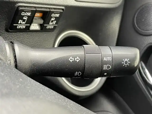 トヨタ シエンタ ファンベースG 熊本県 2021(令3)年 4.2万km ベージュ ワンオーナー　/禁煙車　/社外9インチナビ（ＣＤ・ＤＶＤ・フルセグ・ＢＴ・ＳＤ・ＵＳＢ）/全周囲カメラ　/純正後方ドライブレコーダー　/両側パワースライドドア　/前席シートヒーター　/ステアリングヒーター/プリクラッシュセーフティ/レーンディパーチャーアラート/横滑り防止/アイドリングストップ/パーキングサポート/純正フロアマット/社外１５インチAW/オートライト/オートマチックハイビーム/LEDヘッドライト/フォグライト/スマートキー/プッシュスタート/スペアキー1本/保証書/取扱説明書
