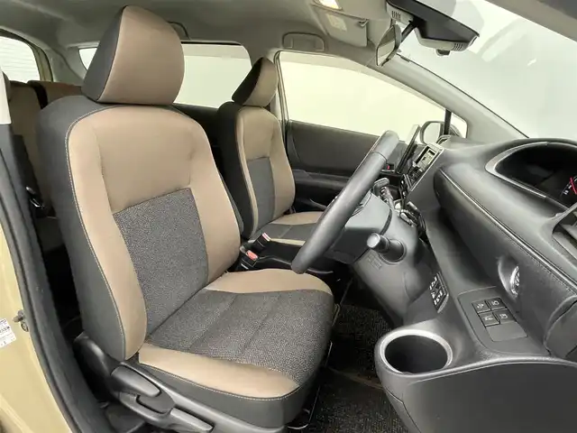 トヨタ シエンタ ファンベースG 熊本県 2021(令3)年 4.2万km ベージュ ワンオーナー　/禁煙車　/社外9インチナビ（ＣＤ・ＤＶＤ・フルセグ・ＢＴ・ＳＤ・ＵＳＢ）/全周囲カメラ　/純正後方ドライブレコーダー　/両側パワースライドドア　/前席シートヒーター　/ステアリングヒーター/プリクラッシュセーフティ/レーンディパーチャーアラート/横滑り防止/アイドリングストップ/パーキングサポート/純正フロアマット/社外１５インチAW/オートライト/オートマチックハイビーム/LEDヘッドライト/フォグライト/スマートキー/プッシュスタート/スペアキー1本/保証書/取扱説明書