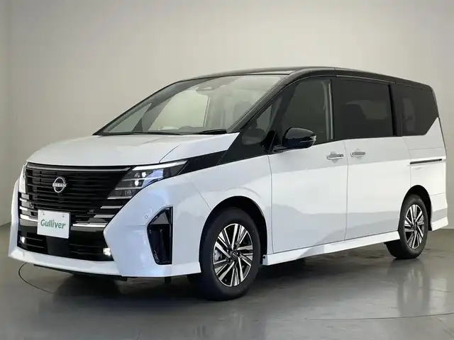 日産 セレナ e－パワー ハイウェイスター V 愛知県 2025(令7)年 0.1万km未満 パールⅡ 登録済未使用車　純正１２．３型ナビ　ＴＶ　ＨＤＭＩ　カープレイ　全方位カメラ　プロパイロット　デジタルインナーミラー　前後ドラレコ内蔵型　ワイヤレス充電　ＥＴＣ　ＢＳＭ　衝突軽減　追従クルコン　禁煙車/e-POWER　ハイウエイスターV　ヘッドランプ オートレベライザー+アダプティブLEDヘッドライトシステム+インテリジェント アラウンドビューモニター（移動物 検知機能付）+インテリジェント ルームミラー+アドバンスドドライブアシストディスプレイ（12.3インチカラーディスプレイ）+統合型インターフェースディスプレイ+ワイヤレス充電器+6スピーカー+NissanConnectナビゲーションシステム（地デジ内蔵）+車載通信ユニット（TCU［Telematics Control Unit］）+ETC2.0ユニット（ビルトインタイプ）+ドライブレコーダー（前後セット）+プロパイロット（ナビリンク機能付）+プロパイロット緊急停止支援システム（SOSコール機能付）+SOSコール（488/400円）