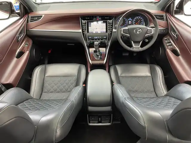 トヨタ ハリアー プレミアム アドバンスドP 滋賀県 2016(平28)年 9.5万km ホワイトパールクリスタルシャイン 禁煙車/サンルーフ/純正9型ナビ/（CD/DVD/フルセグTV/BT/SD/AUX/USB/FM/AM）/トヨタセーフティセンス/・プリクラッシュセーフティ/・レーンディパーチャーアラート/・レーダークルーズコントロール/・オートマチックハイビーム/JBLサウンド/バック/サイドカメラ/ビルトインETC/パワーバックドア/ハーフレザーシート/ウッドコンビステアリング/D席パワーシート/デュアルエアコン/社外フロアマット/純正18インチAW