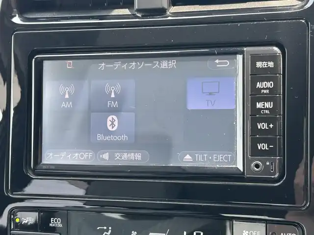 トヨタ プリウス S 福島県 2016(平28)年 7.7万km グレーメタリック ワンオーナー/トヨタセーフティセンス/純正SDナビ/　【フルセグ/CD/DVD/BT/AUX/SD】/バックカメラ/ステアリングリモコン/レーダークルーズコントロール/ビルトインETC/純正ドアバイザー/純正フロアマット/LEDヘッドライト（AUTO機能付き）/　・フォグランプ/オートマチックハイビーム/横滑り防止機能/レーンキープアシスト/アイドリングストップ