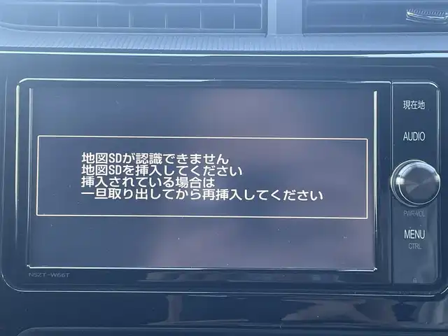 トヨタ アクア G 愛媛県 2017(平29)年 7.6万km ライムホワイトパールクリスタルシャイン 純正メモリナビ/CD/DVD/BT/MSV/iPod/DTV/バックカメラ/ビルトインETC/前後録画ドライブレコーダー/LEDヘッドライト/オートライト/オートマチックハイビーム/プリクラッシュセーフティ/レーンキープアシストシステム/クルーズコントロール/純正フロアマット/純正ホイールキャップ/プッシュスタート/スマートキー/スペアキー１本