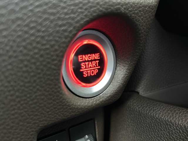 ホンダ Ｎ ＢＯＸ L 栃木県 2021(令3)年 3.9万km クリスタルブラックパール 純正SDナビ/フルセグ/Bluetooth/DISC/バックカメラ/ビルトインETC/ホンダセンシング/・衝突軽減ブレーキ（CMBS）/・誤発進抑制機能 /・路外逸脱抑制機能/・アダプティブクルーズコントロール（ACC）/・先行車発進お知らせ機能/・標識認識機能/・オートハイビーム/シートヒーター/スマートキー/スペアキー/純正フロアマット