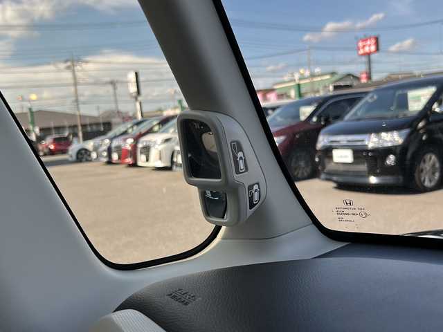 ホンダ Ｎ ＢＯＸ L 栃木県 2021(令3)年 3.9万km クリスタルブラックパール 純正SDナビ/フルセグ/Bluetooth/DISC/バックカメラ/ビルトインETC/ホンダセンシング/・衝突軽減ブレーキ（CMBS）/・誤発進抑制機能 /・路外逸脱抑制機能/・アダプティブクルーズコントロール（ACC）/・先行車発進お知らせ機能/・標識認識機能/・オートハイビーム/シートヒーター/スマートキー/スペアキー/純正フロアマット