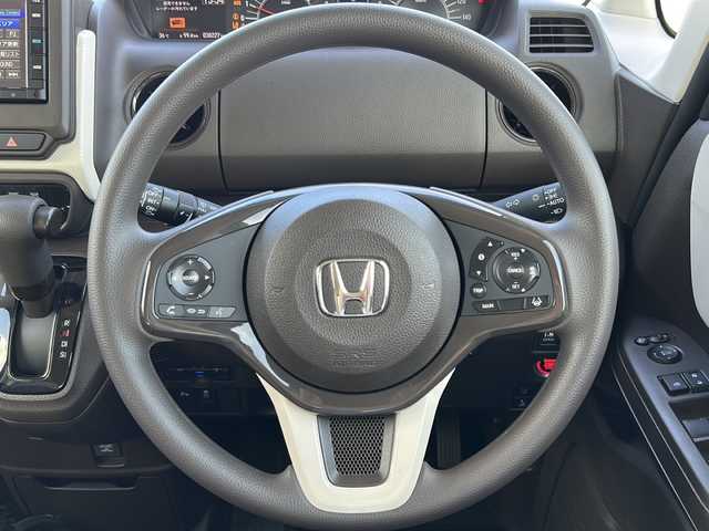 ホンダ Ｎ ＢＯＸ L 栃木県 2021(令3)年 3.9万km クリスタルブラックパール 純正SDナビ/フルセグ/Bluetooth/DISC/バックカメラ/ビルトインETC/ホンダセンシング/・衝突軽減ブレーキ（CMBS）/・誤発進抑制機能 /・路外逸脱抑制機能/・アダプティブクルーズコントロール（ACC）/・先行車発進お知らせ機能/・標識認識機能/・オートハイビーム/シートヒーター/スマートキー/スペアキー/純正フロアマット