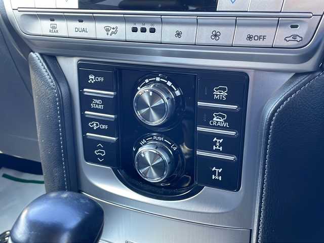 トヨタ ランドクルーザー プラド TZ－G 東京都 2020(令2)年 8.1万km ブラック 新車時保証書/取扱説明書/F/S/Rエアロ/ルーフレール/プリクラッシュセーフティー/レーダークルーズコントロール/ブラインドスポットモニター/オートマチックハイビーム/純正メーカーナビ/AM/FM/USB/BT/Miracast/360度カメラ　ETC【2.0】/ドライブレコーダー【前後】/AC100V100W/レザーシート　サンルーフ/シートヒーター/ベンチレーター/LEDヘッドライト/スマートキー×3/パドルシフト付ウッドコンビハンドル/サイド/カーテン/ニーエアバック/純正19インチアルミ