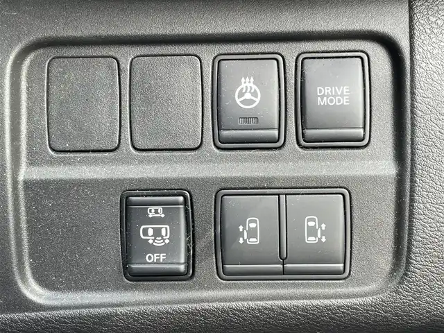 日産 セレナ e－パワー ハイウェイスター V 愛知県 2019(令1)年 9.1万km ダークメタルグレー ワンオーナー　/アラウンドビューモニター　/両側パワースライドドア　/純正フリップダウンモニター　/メーカーナビ　/ＤＴＶ　/ＢＴ　/ＥＴＣ　/Ｆドラレコ　/ハンドルヒーター　/純正フロアマット/冬タイヤ積み込み