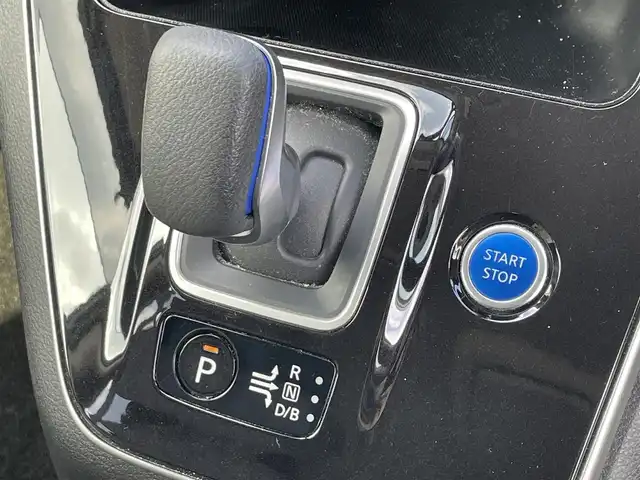 日産 セレナ e－パワー ハイウェイスター V 愛知県 2019(令1)年 9.1万km ダークメタルグレー ワンオーナー　/アラウンドビューモニター　/両側パワースライドドア　/純正フリップダウンモニター　/メーカーナビ　/ＤＴＶ　/ＢＴ　/ＥＴＣ　/Ｆドラレコ　/ハンドルヒーター　/純正フロアマット/冬タイヤ積み込み