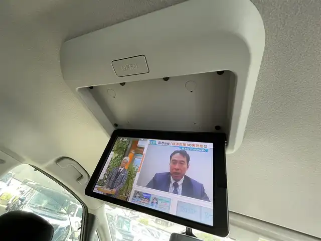 日産 セレナ e－パワー ハイウェイスター V 愛知県 2019(令1)年 9.1万km ダークメタルグレー ワンオーナー　/アラウンドビューモニター　/両側パワースライドドア　/純正フリップダウンモニター　/メーカーナビ　/ＤＴＶ　/ＢＴ　/ＥＴＣ　/Ｆドラレコ　/ハンドルヒーター　/純正フロアマット/冬タイヤ積み込み