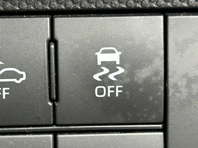 ダイハツ タフト G ターボ 道南・函館 2020(令2)年 6.8万km ブライトシルバーメタリック /純正ＳＤナビ//フルセグＴＶ//エンジンスターター//ドライブレコーダー//バックカメラ//ガラスルーフ//ルーフレール//クルーズコントロール//レーンキープアシスト//コーナーセンサー//衝突軽減ブレーキ//オートライト//オートハイビーム//車線逸脱警報//先行車発進通知//標識認識機能//フロントフォグランプ//シートヒーター//フロアマット//スペアキー//スマートキー