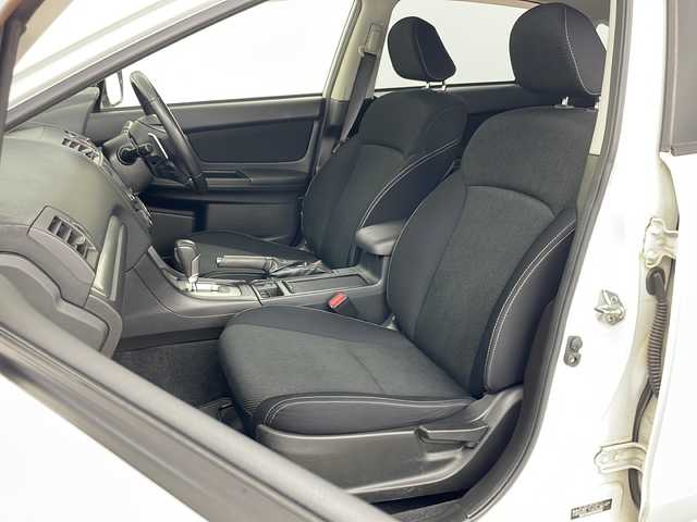 スバル インプレッサ ＸＶ 2．0i－L アイサイト 道央・札幌 2012(平24)年 4.6万km サテンホワイトパール ・4WD/・社外ナビ&CD&DVD&BT&TV/・バックカメラ/・アイサイト/・クルーズコントロール/・アイドリングストップ/・パドルシフト/・ビルトインETC/・純正フロアマット/・プッシュスタート/・HIDヘッドライト/・オートライト/・スマートキー/・スペアキー