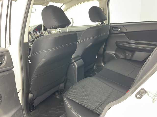 スバル インプレッサ ＸＶ 2．0i－L アイサイト 道央・札幌 2012(平24)年 4.6万km サテンホワイトパール ・4WD/・社外ナビ&CD&DVD&BT&TV/・バックカメラ/・アイサイト/・クルーズコントロール/・アイドリングストップ/・パドルシフト/・ビルトインETC/・純正フロアマット/・プッシュスタート/・HIDヘッドライト/・オートライト/・スマートキー/・スペアキー