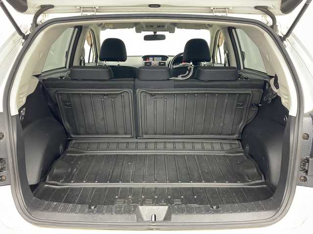 スバル インプレッサ ＸＶ 2．0i－L アイサイト 道央・札幌 2012(平24)年 4.6万km サテンホワイトパール ・4WD/・社外ナビ&CD&DVD&BT&TV/・バックカメラ/・アイサイト/・クルーズコントロール/・アイドリングストップ/・パドルシフト/・ビルトインETC/・純正フロアマット/・プッシュスタート/・HIDヘッドライト/・オートライト/・スマートキー/・スペアキー