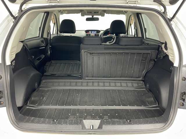 スバル インプレッサ ＸＶ 2．0i－L アイサイト 道央・札幌 2012(平24)年 4.6万km サテンホワイトパール ・4WD/・社外ナビ&CD&DVD&BT&TV/・バックカメラ/・アイサイト/・クルーズコントロール/・アイドリングストップ/・パドルシフト/・ビルトインETC/・純正フロアマット/・プッシュスタート/・HIDヘッドライト/・オートライト/・スマートキー/・スペアキー