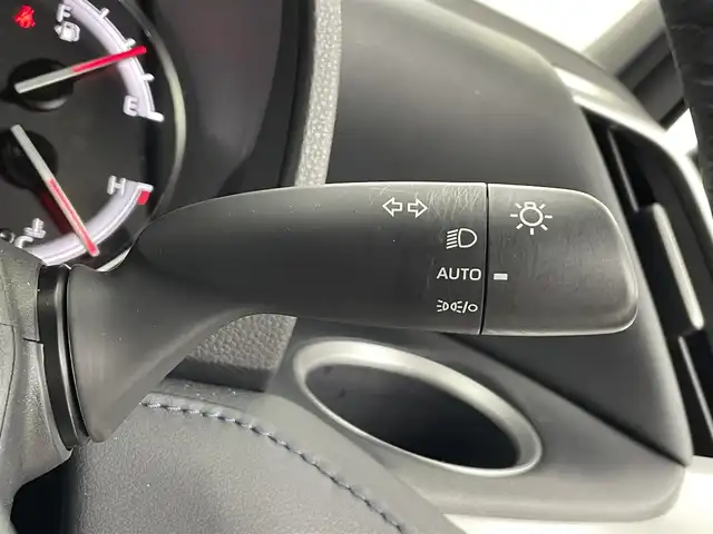 トヨタ ヴォクシー S－Z 埼玉県 2024(令6)年 1.4万km ホワイトパールクリスタルシャイン 禁煙車　快適利便ＰＫＧ　モデリスタエアロ　３眼ヘッドライト　純正１０．５型ナビ　ＣＤ　ＤＶＤ　ＢＴ　ＨＤＭＩ　ＥＴＣ２．０　アダプティブハイビーム　シートヒーター　バックカメラ　電動リアゲート