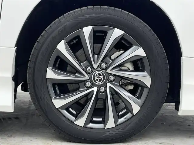 トヨタ ヴォクシー S－Z 埼玉県 2024(令6)年 1.4万km ホワイトパールクリスタルシャイン 禁煙車　快適利便ＰＫＧ　モデリスタエアロ　３眼ヘッドライト　純正１０．５型ナビ　ＣＤ　ＤＶＤ　ＢＴ　ＨＤＭＩ　ＥＴＣ２．０　アダプティブハイビーム　シートヒーター　バックカメラ　電動リアゲート