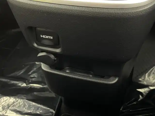 トヨタ ヴォクシー S－Z 埼玉県 2024(令6)年 1.4万km ホワイトパールクリスタルシャイン 禁煙車　快適利便ＰＫＧ　モデリスタエアロ　３眼ヘッドライト　純正１０．５型ナビ　ＣＤ　ＤＶＤ　ＢＴ　ＨＤＭＩ　ＥＴＣ２．０　アダプティブハイビーム　シートヒーター　バックカメラ　電動リアゲート