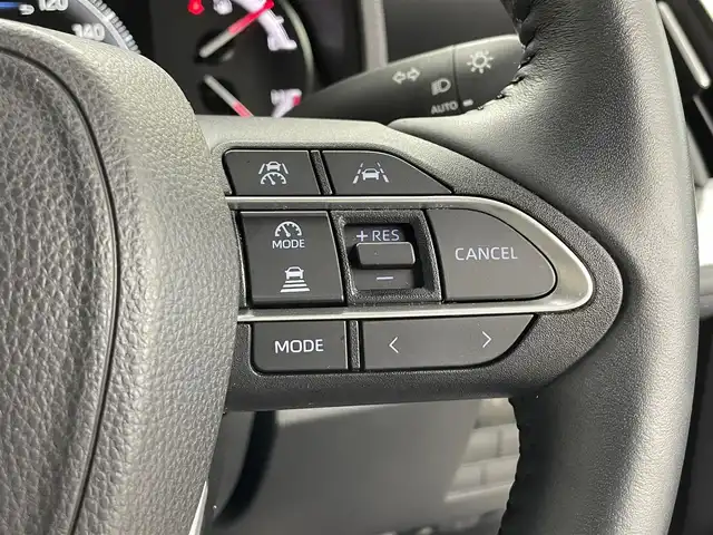 トヨタ ヴォクシー S－Z 埼玉県 2024(令6)年 1.4万km ホワイトパールクリスタルシャイン 禁煙車　快適利便ＰＫＧ　モデリスタエアロ　３眼ヘッドライト　純正１０．５型ナビ　ＣＤ　ＤＶＤ　ＢＴ　ＨＤＭＩ　ＥＴＣ２．０　アダプティブハイビーム　シートヒーター　バックカメラ　電動リアゲート