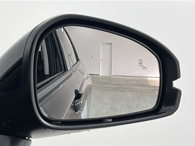 ホンダ ヴェゼル ハイブリッド e:HEV Z 熊本県 2025(令7)年 0.1千km クリスタルブラックパール ・純正９インチメモリナビ/・BT/USB/フルセグTV/・バックカメラ/・ホンダセンシング/・衝突軽減ブレーキ/・路外逸脱抑制機能/・クリアランスソナー/・横滑り防止装置/・ブラインドスポットモニター/・アダプティブクルーズコントロール/・ダウンヒルアシストコントロール/・前後コーナーセンサー/・パドルシフト/・パワーバックドア/・前席シートヒーター/・ステアリングヒーター/・ハーフレザーシート/・置くだけ充電/・オートマチックハイビーム/・LEDヘッドライト/・オートライト/・フォグランプ/・ETC2.0/・純正１８インチアルミホイール/・スマートキー/・スペアキー/・W＋サイドエアバッグ/・カーテンエアバッグ