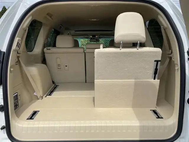 トヨタ ランドクルーザー プラド TX Lパッケージ 千葉県 2017(平29)年 2.1万km ホワイトパールクリスタルシャイン AIS検査済み/RAYSチームデイトナFDXアルミホイール/BFグッドリッチM/T KM2ホワイトレタータイヤ/リフトアップキット（フロント40ミリリア20ミリ）（社外）/ルーフラック/フロントカメラ＋モニターセット（社外）/サンルーフ/SDナビ/フルセグ/バックカメラ/ベージュ革シート/前席パワーシート/シートヒーター/電動格納サードシート/クルーズコントロール/ETC/JAOSオーバーフェンダー（社外）/JAOSフェンダーガーニッシュ（社外）/ウッド調ステアリング（社外）/【2406037343】/【社外パーツ取付有】