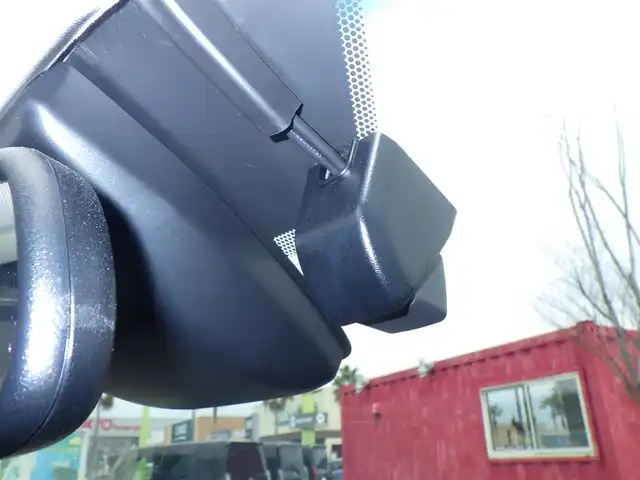 レクサス ＮＸ 300h Iパッケージ 千葉県 2019(平31)年 4.4万km ソニッククォーツ Lexus Safety System+/・プリクラッシュセーフティ/・レーンディパーチャーアラート/・オートハイビーム/・レーダークルーズコントロール/・ブラインドスポットモニター/アイドリングストップ/パワーバックドア/パノラマガラスルーフ/純正SDナビ/地デジTV/【DVD/CD再生機能　Bluetooth接続】/パノラミックビューモニター/リバース連動ドアミラー（左/右）/革巻きステアリング/ステアリングヒーター/ステアリングスイッチ/パドルシフト/前席パワーシート/シートヒーター/ETC（2.0）/LEDヘッドライト/LEDフォグライト/ウインカーミラー/クリアランスソナー/純正18インチアルミホイル/サイド/カーテンエアバッグ/スマートキー