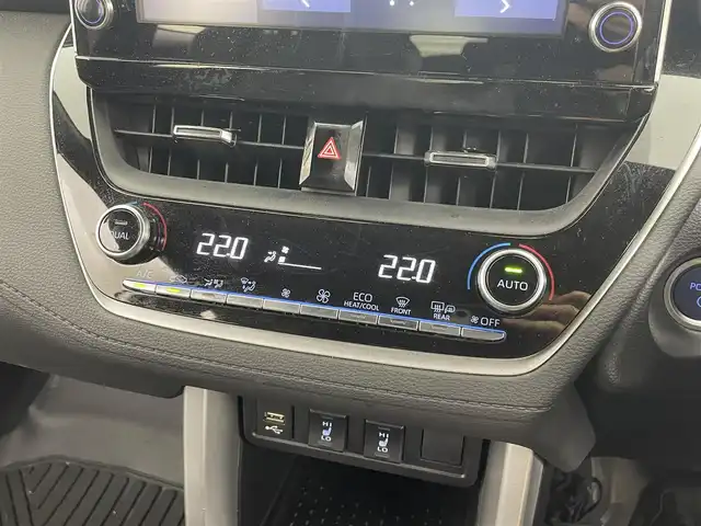 トヨタ カローラ クロス ハイブリッド Z 茨城県 2023(令5)年 3.1万km プラチナホワイトパールマイカ 純正DA/全方位カメラ/衝突被害軽減ブレーキ/車線逸脱抑制装置/レーダークルーズコントロール/オートマチックハイビーム/クリアランスソナー/BSM/ETC/ドラレコ/シートヒーター/純正18インチAW/LEDヘッドライト/スマートキー