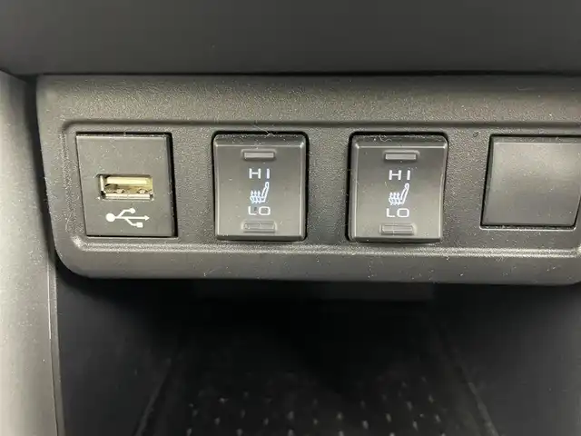 トヨタ カローラ クロス ハイブリッド Z 茨城県 2023(令5)年 3.1万km プラチナホワイトパールマイカ 純正DA/全方位カメラ/衝突被害軽減ブレーキ/車線逸脱抑制装置/レーダークルーズコントロール/オートマチックハイビーム/クリアランスソナー/BSM/ETC/ドラレコ/シートヒーター/純正18インチAW/LEDヘッドライト/スマートキー