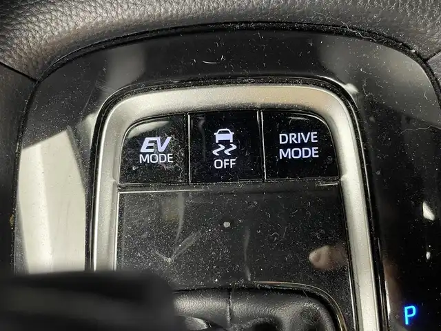 トヨタ カローラ クロス ハイブリッド Z 茨城県 2023(令5)年 3.1万km プラチナホワイトパールマイカ 純正DA/全方位カメラ/衝突被害軽減ブレーキ/車線逸脱抑制装置/レーダークルーズコントロール/オートマチックハイビーム/クリアランスソナー/BSM/ETC/ドラレコ/シートヒーター/純正18インチAW/LEDヘッドライト/スマートキー