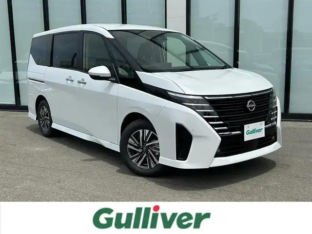 日産 セレナ e－パワー ハイウェイスター V 大阪府 2025(令7)年 0.1万km未満 プリズムホワイト 純正１２．３インチナビ/   フルセグTV/Bluetooth/USB/衝突軽減/ＢＳＭ/プロパイロット/全方位モニター/後席モニター/スマートルームミラー/両側パワースライドドア/アイドリングストップ/ワイヤレス充電/ドライブレコーダー/コーナーセンサー/純正16インチアルミホイール/純正フロアマット/スマートキー/ＥＴＣ/ＬＥＤライト
