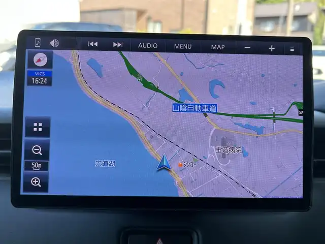 ホンダ ヴェゼル ハイブリッド e:HEV Z 島根県 2022(令4)年 5.3万km パール ホンダセンシング /社外10インチナビ/CD/DVD/DTV/Bluetooth/バックカメラ/レーダークルーズコントロール/LEDオートライト/コーナーセンサー /BSM/ビルトインETC/前後ドライブレコーダー/ステアリングスイッチ/ステアリングヒーター/パドルシフト/ハーフレザー調シート/シートヒーター /純正アルミホイール/純正フロアマット/スマートキー/プッシュスタート